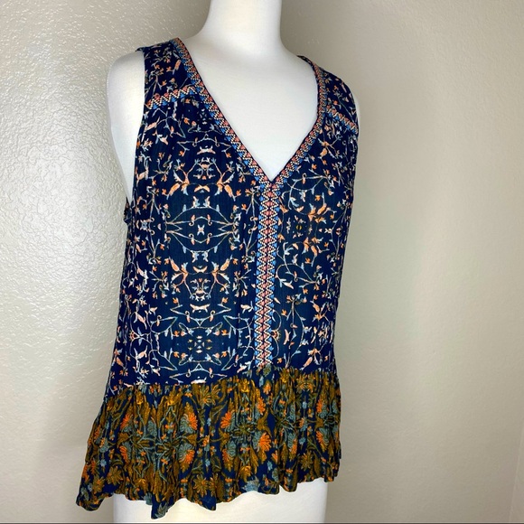 🌷SOLD🌷Sleevless V neck boho top size M - Picture 1 of 7